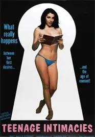 《锁孔报告》：窥探欲望与真相的迷宫，一场关于信任与背叛的心理游戏